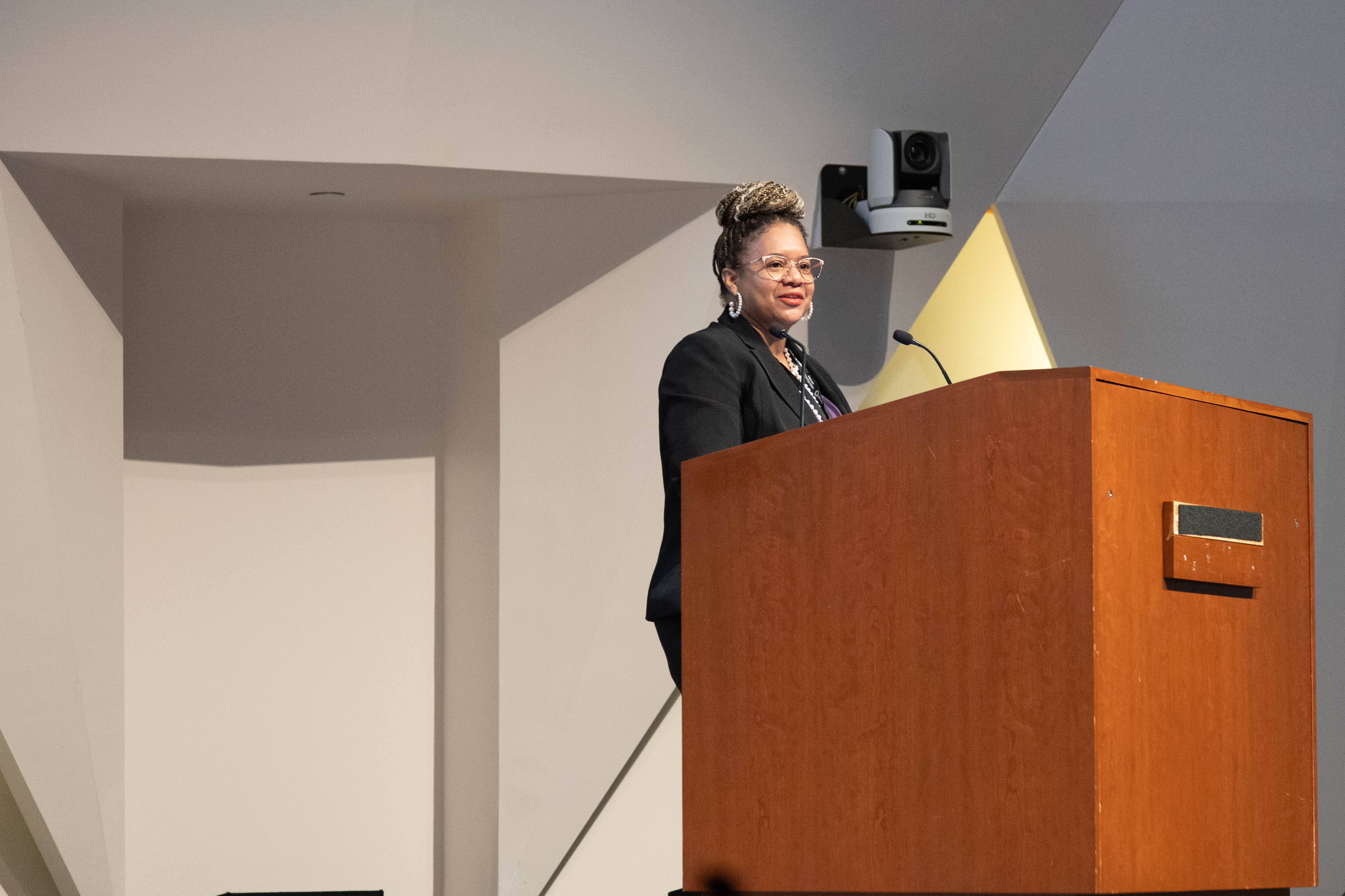 Dionne Toombs, NIFA Associate Director for Programs, USDA-NIFA, addresses attendees at the AI for Agriculture Summit and Visioning Conference